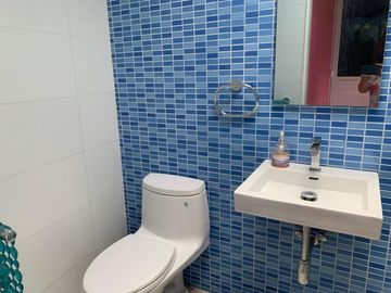 VENTA CASA CON ALBERCA EN LOMAS DE TETELA, CUARNAVACA, MORELOS