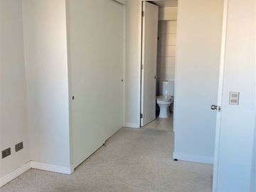 Departamento en Venta en Lord Cochrane / Metro La Moneda