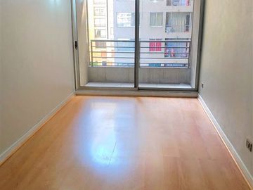Departamento en Venta en Lord Cochrane / Metro La Moneda
