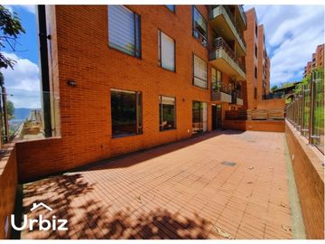 Apartamento en venta de 195m, vista panorámica y 2 terrazas en Colina