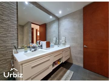 Apartamento en venta de 195m, vista panorámica y 2 terrazas en Colina