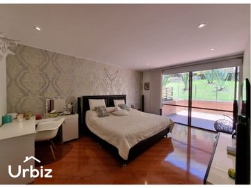 Apartamento en venta de 195m, vista panorámica y 2 terrazas en Colina