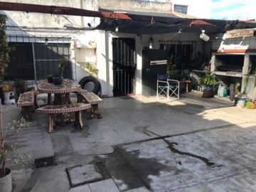 Casa en venta en Avellaneda Oeste