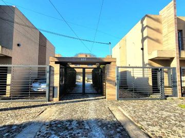 Duplex en venta en Ituzaingo Norte