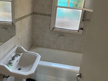 Piso en alquiler en Bernal Centro