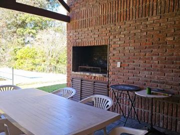 Casa en alquiler en Las Praderas de Lujan