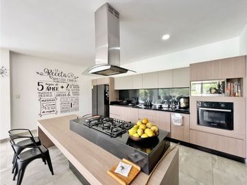 Venta CASA de LUJO en Urb. Los Campanos en Turbaco