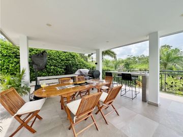 Venta CASA de LUJO en Urb. Los Campanos en Turbaco