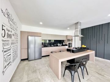 Venta CASA de LUJO en Urb. Los Campanos en Turbaco