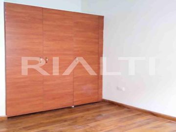 Casa en venta Altos de la Moya