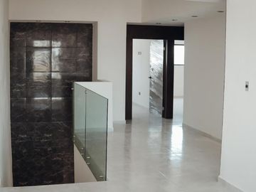 Casa en Venta Residencial La Cima