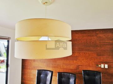 Casa en Venta en Metepec, Fracc. Palma Real a 15 min de Galerias Metepec
