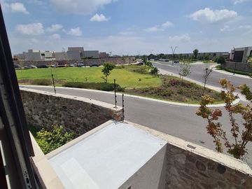 Tu nuevo hogar en Lomas del Campanario Norte te espera. Diseño de Autor