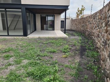 Tu nuevo hogar en Lomas del Campanario Norte te espera. Diseño de Autor