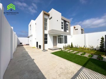CASAS INDEPENDIENTES CON PISCINA EN VENTA SECTOR SUR DE MANTA