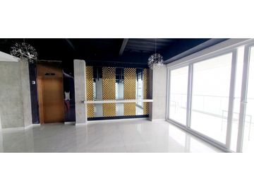 En venta departamento de lujo edificio Skorpios Manta Ecuador.