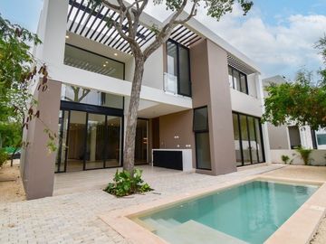 Casa en venta Mérida Yucatán, Privada Oasis Yucatán Country Club