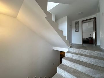 Casa en venta en Av. Centenario y Bosques de Tarango