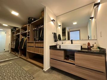 Casa en venta en Av. Centenario y Bosques de Tarango