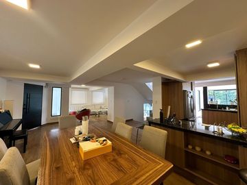 Casa en venta en Av. Centenario y Bosques de Tarango