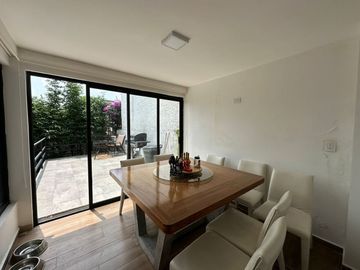 Casa en venta en Av. Centenario y Bosques de Tarango