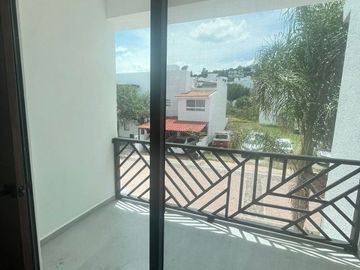 CASA EN VENTA PEDREGAL DE SCHOENSTATT