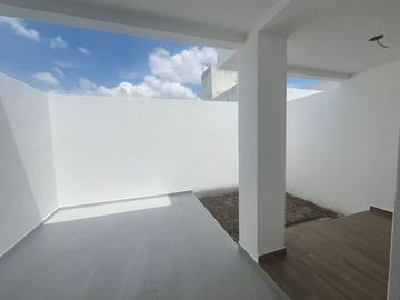 CASA EN VENTA PEDREGAL DE SCHOENSTATT