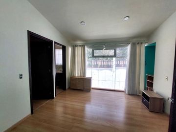 CASA EN VENTA - LOMAS COUNTRY CLUB
