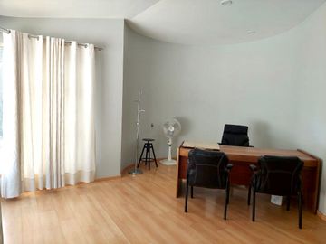 CASA EN VENTA - LOMAS COUNTRY CLUB