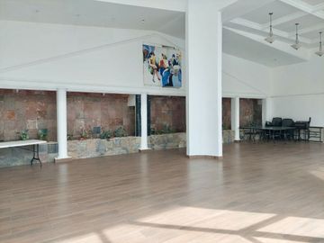 CASA EN VENTA - LOMAS COUNTRY CLUB