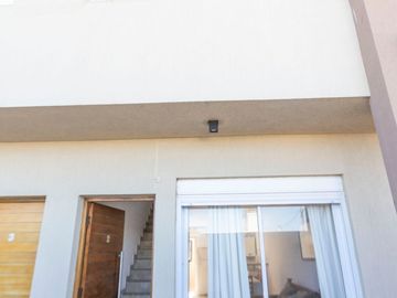 Dúplex en venta de 2 dormitorios c/ cochera en Monte Hermoso