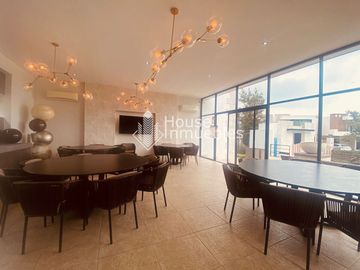 CASA EN VALLE DE CUMBRES PREMIERE