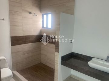 CASA EN VALLE DE CUMBRES PREMIERE