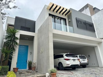 VENTA DE CASA EN LA JOYA MAGNOLIA CARRETERA NACIONAL