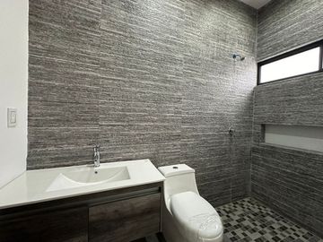 VENTA DE CASA EN ALTARES RESIDENCIAL CARRETERA NACIONAL SANTIAGO