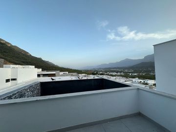 VENTA DE CASA EN CASTAÑOS DEL VERGEL CARRETERA NACIONAL