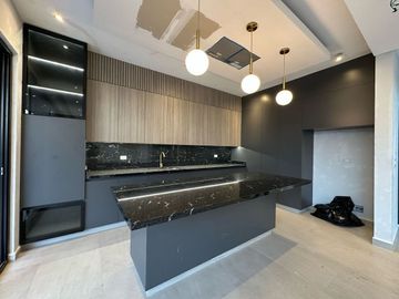 VENTA DE CASA EN CASTAÑOS DEL VERGEL CARRETERA NACIONAL