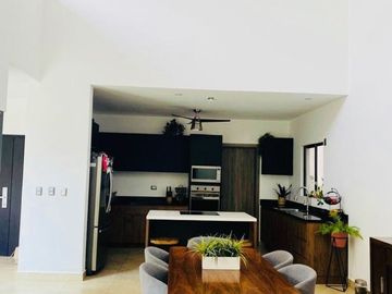 CASA EN VENTA VALLE DE CUMBRES PREMIERE