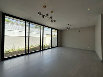 VENTA DE CASA EN BRISAS DEL VERGEL EL BARRO CARRTERA NACIONAL