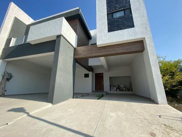 VENTA DE CASA EN SANTA ISABEL CARRETERA NACIONAL