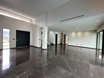 VENTA DE CASA EN LA HERRADURA CARRETERA NACIONAL