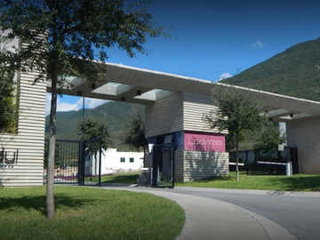 VENTA DE CASA  EN EL URO LADERAS ABEDUL CARRETERA NACIONAL