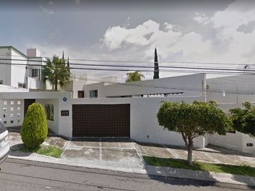 Se Vende Residencia en Villas del Mesón, UNA PLANTA, Terreno 1,000 m2, Única.