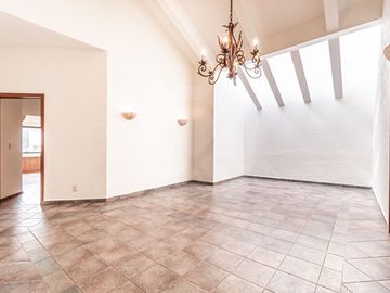Casa en venta en Paseo de las Lomas