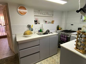 Excelente Oportunidad de Inversión, Hospedería en El Quisco centro