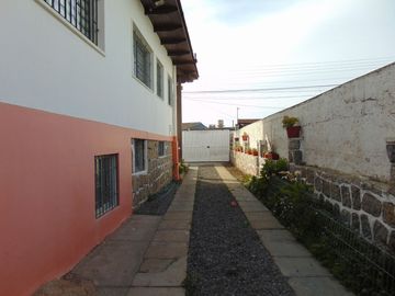 Excelente Oportunidad de Inversión, Hospedería en El Quisco centro