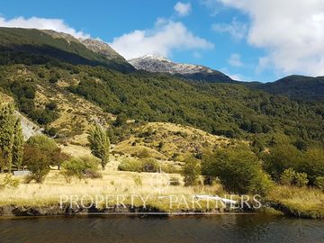 Patagonia, 600ha  campo a orillas rio Murta