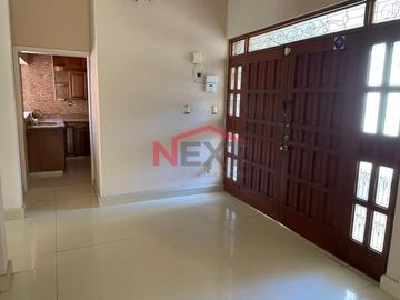 RESIDENCIA EN VENTA AL SUR