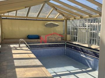 RESIDENCIA EN VENTA AL SUR