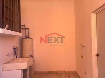 RESIDENCIA EN VENTA AL SUR